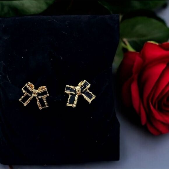 Black & Gold Bow Ribbon Earrings On Trend Bowtie Detail Shaped Bowknot Studs - Picture 10 of 10